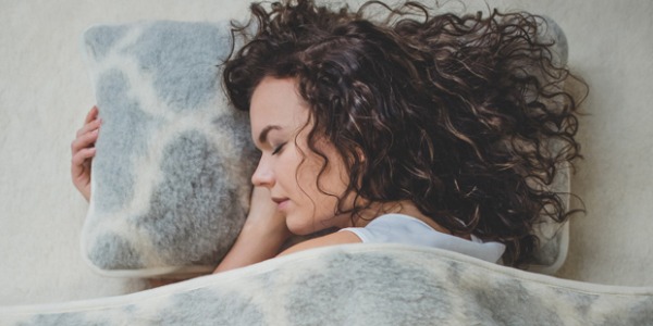 Care este cea mai sănătoasă poziție de dormit?